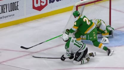 Un arrêt acrobatique de Gustavsson