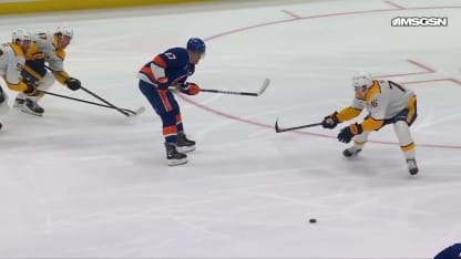 NSH@NYI: Pageau scores goal against Juuse Saros