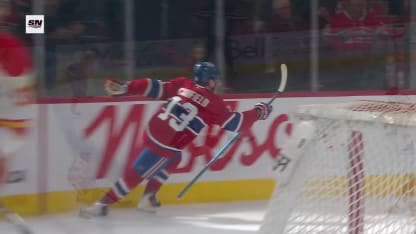 CGY@MTL: Caufield scores goal against Dustin Wolf