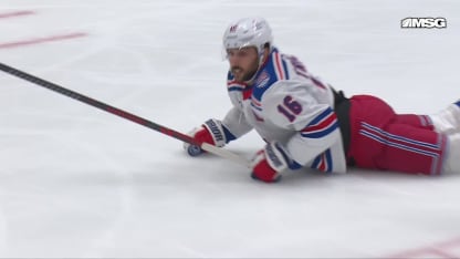 NYR@WSH: Trocheck scores goal against Logan Thompson