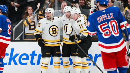 Tour du chapeau : Pavel Zacha