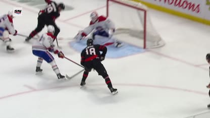 MTL@OTT: Stutzle marque un but contre Jacob Fowler