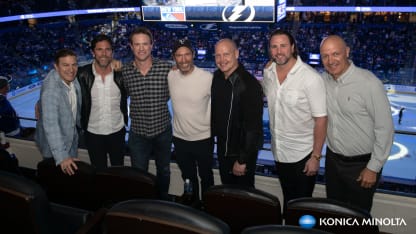 Sunshine and Souvenirs: Rangers Alumni Connect in Tampa Bay  