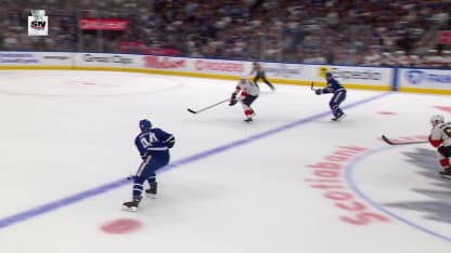 FLA@TOR: Rielly scores goal against Sergei Bobrovsky