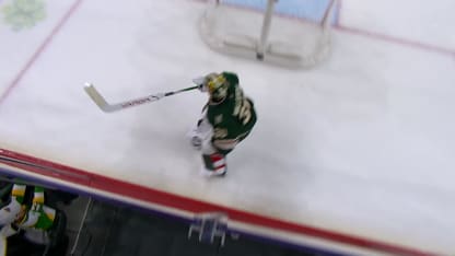 ANA@MIN: Wallstedt with a great save against Cutter Gauthier