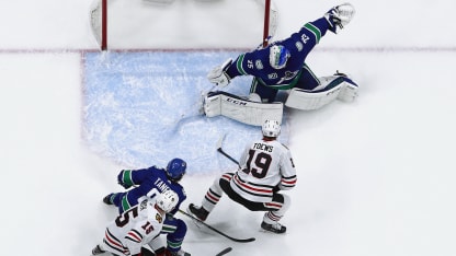 Markstrom_vsBlackhawks