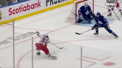 NYR@TOR: Kreider scores goal against Anthony Stolarz