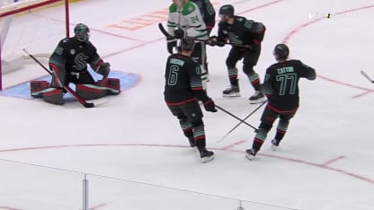 DAL@SEA: Kolyachonok scores goal against Joey Daccord