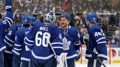 Woll y Nylander hicieron historia para salvar a los Toronto Maple Leafs