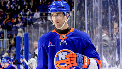Islanders : Pierre Engvall ne jouera pas en 2025-26