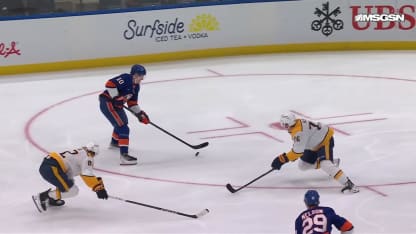 Brock Nelson with a Shorthanded Goal vs. Nashville Predators