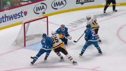 PIT@COL: Soderblom marque un but contre Mackenzie Blackwood