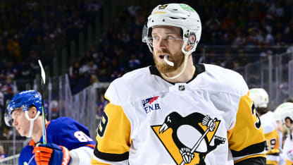Anthony Mantha #39 of the Pittsburgh Penguins reacts during the game against the New York Islanders at UBS Arena on March 30, 2026 in Elmont, New York. (Photo by Steven Ryan/NHLI via Getty Images)