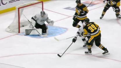 LAK@PIT: Mantha scores PPG against Darcy Kuemper