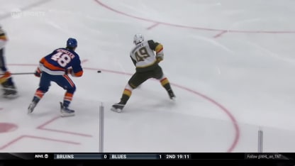 Barbashev d'une seule main... en plongeant!!