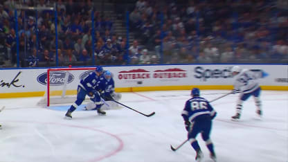 Knies double l'avance sur le retour