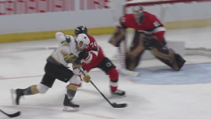 Carrier scores on the backhand