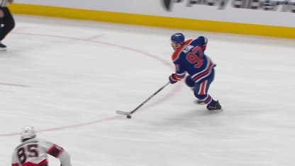 OTT@EDM: Ullmark with a great save against Connor McDavid