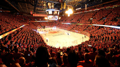 20220503_saddledome_fans