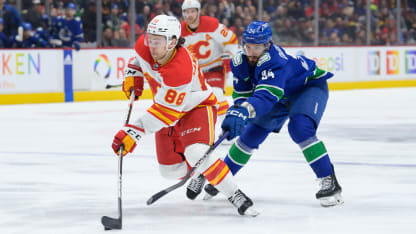 PHOTO GALLERY - FLAMES @ CANUCKS