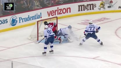 TBL@NJD: Hughes scores goal against Jonas Johansson