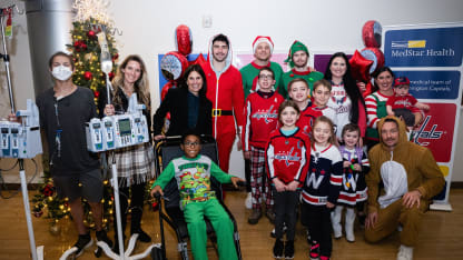 Washington Capitals kids hospital holiday visit