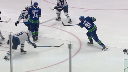 Kane strikes off the draw