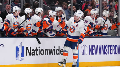 Horvat's 20th goal of season