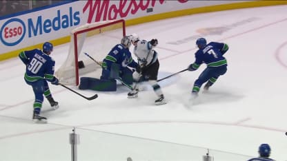 UTA@VAN: Yamamoto scores goal against Nikita Tolopilo