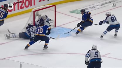 Schenn met la touche finale sur la contre-attaque