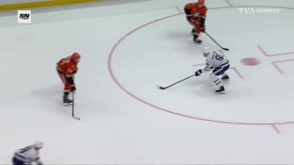 Un premier but pour Carlson avec les Ducks