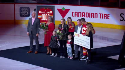 Backlund hyllades för sina 1000 matcher med Flames