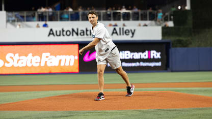 Reinhart throws first pitch as Marlins celebrate Panthers Night