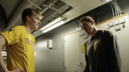 Wood meets childhood idol Malkin at Global Series