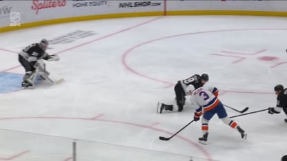 NYI@LAK: Pelech scores SHG against 
Darcy Kuemper