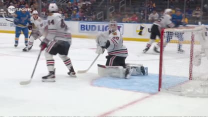 CHI@STL: Tucker with a wicked slap shot