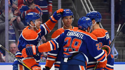 Edmonton Oilers Geburtstagskind Connor McDavid trifft als Einziger