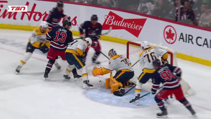 NSH@WPG: Toews marque un but contre Juuse Saros