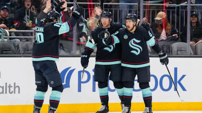 Gaudreau gets one back as Kakko earns 200th point