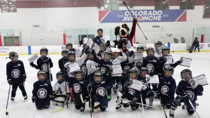 Bernie kids Mile High Mites Learn To Play community amateur hockey