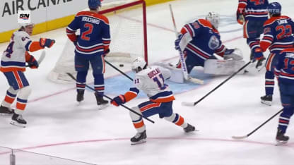 Duclair complète le tic-tac-toe, 500e point de Barzal