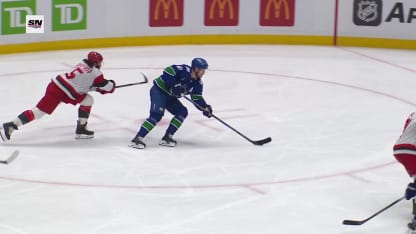 CAR@VAN: Hoglander scores goal against Brandon Bussi