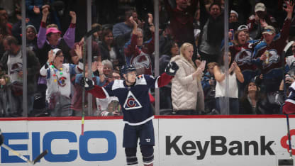 Matt Calvert celebrate Chicago Blackhawks 2019 December 21