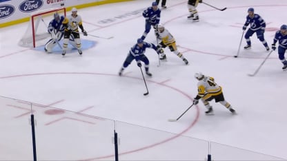 Koivunen nets PPG for first NHL goal