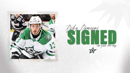 Dallas Stars sign forward Riley Damiani to a one-year two-way contract