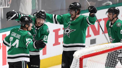 Les Stars profitent de l'indiscipline des Oilers