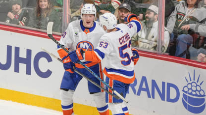 Holmström avslutar trepoängsvkäll med avgörande