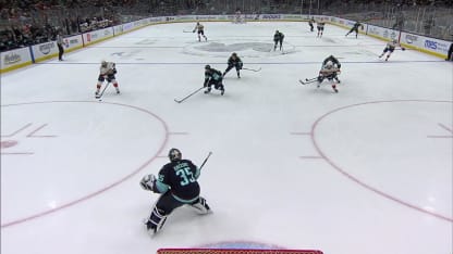 Hinostroza bat Daccord sur un deux contre un