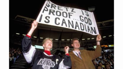 Gretzky Vancouver fans