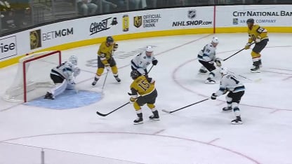 UTA@VGK: Hanifin marca un gol contra Connor Ingram